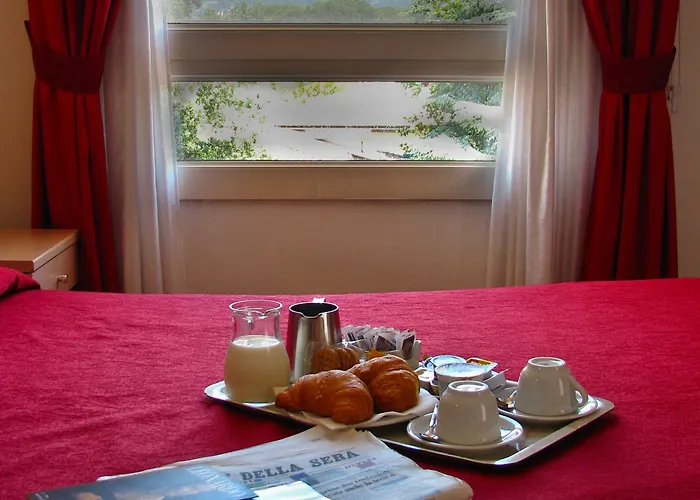 Pigalle 포르데데이마르미