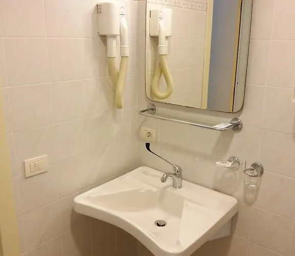 Pigalle 호텔 포르데데이마르미