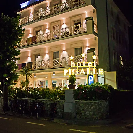 Pigalle Отель 3*