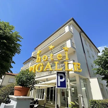 Pigalle Отель