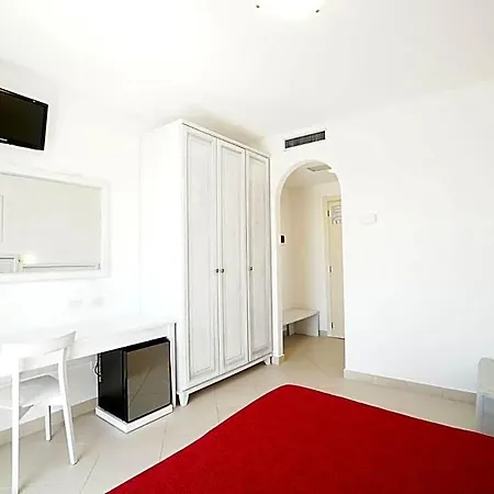Pigalle 3*