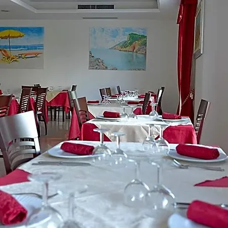 Hotel Pigalle