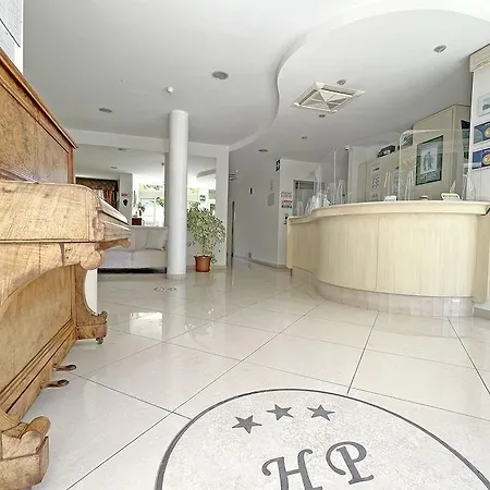 Pigalle Hotel 3*