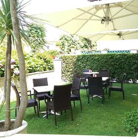 Hotel Pigalle 3*
